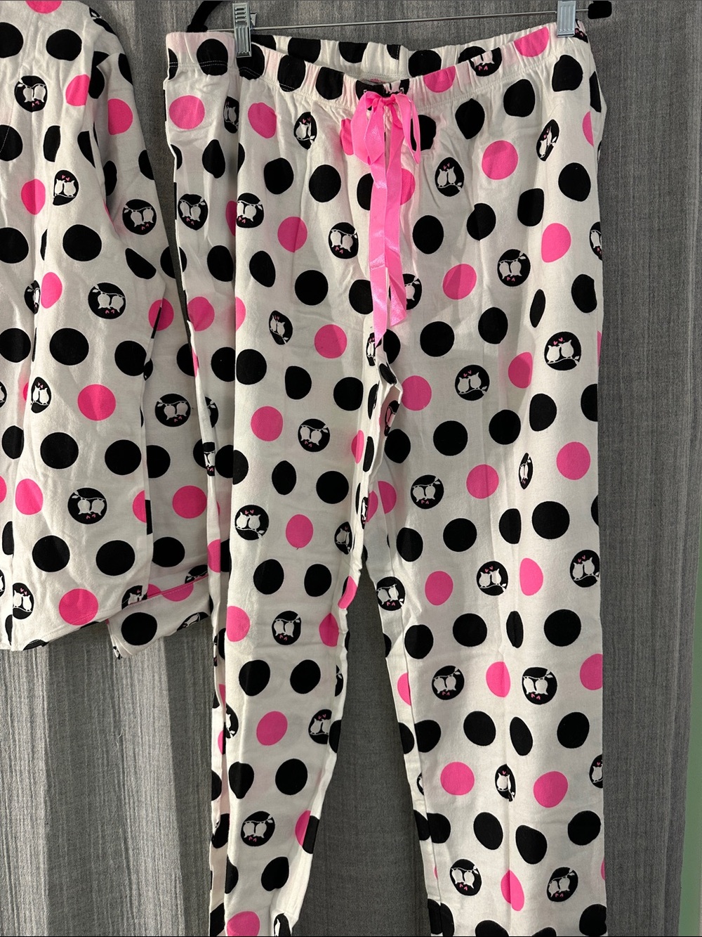 Sonoma White Pajama Set with Pink and Black Polka Dots - Picture 6 of 9